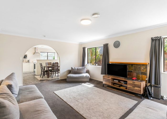  at 2/1 Laurie Avenue, Papakura, Papakura, Auckland