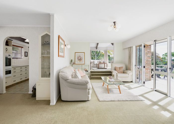  at 37 Amanda Avenue, Dinsdale, Hamilton