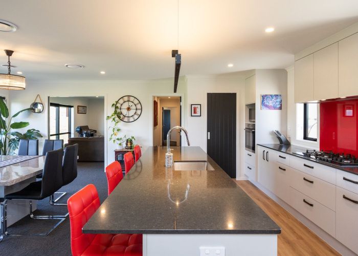  at 172 Kingsdale Park Drive, Palmerston North