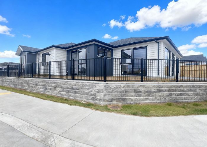  at 2 Lucent Lane, Milldale, Rodney, Auckland