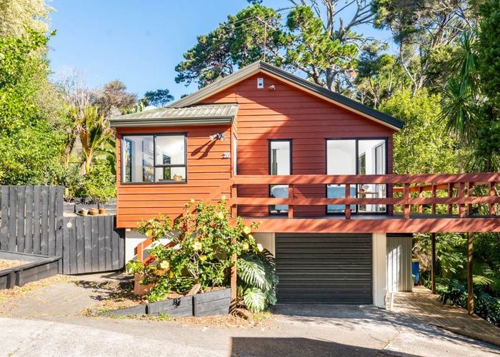  at 1/26 Anne McLean Drive, Bayview, Auckland