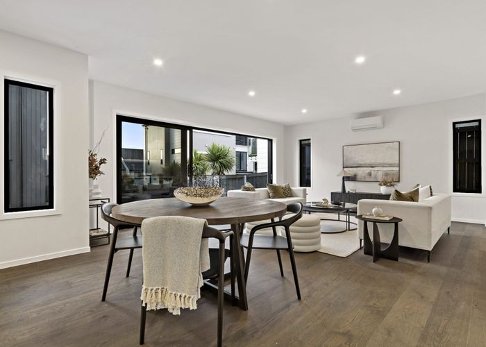  at 4 Stockade View Lane, Howick, Manukau City, Auckland