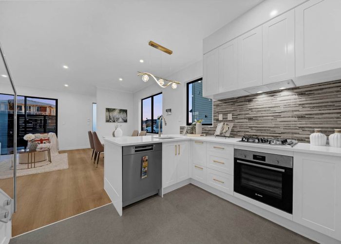  at Lot 3/110 Hutchinsons Road, Bucklands Beach, Manukau City, Auckland