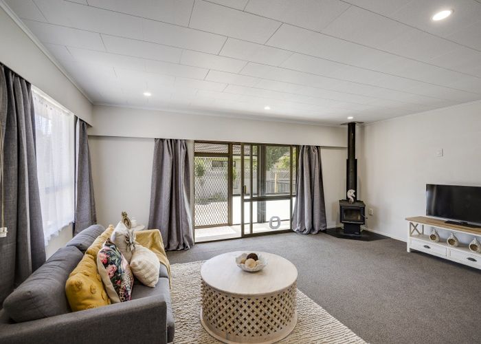  at 2/403 Avenue Road West, Hastings, Hastings