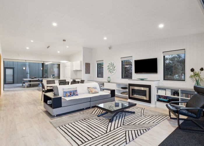  at 31 Taranga Road, Langs Beach, Waipu