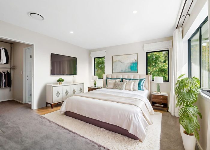  at 80 Redoubt Road, Goodwood Heights, Manukau City, Auckland