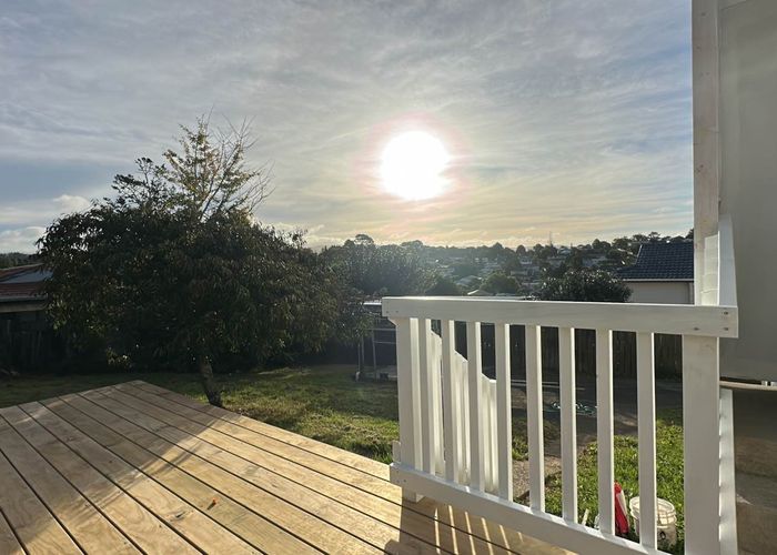  at 124 Solar Road, Glen Eden, Waitakere City, Auckland