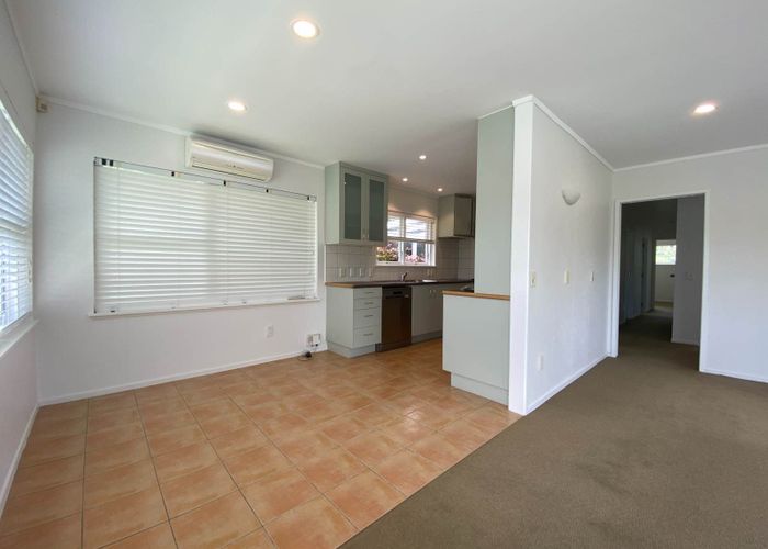  at 80 Glencoe Road, Browns Bay, Auckland
