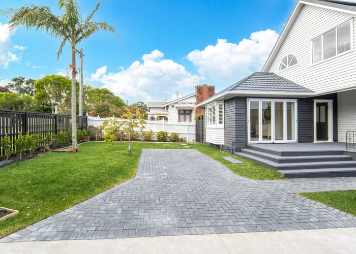  at 7 Mitchell Street, Blockhouse Bay, Auckland City, Auckland