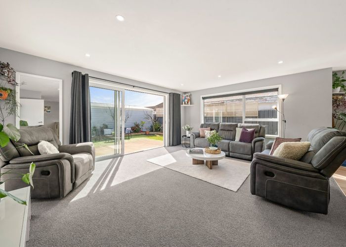  at 33a Sheridan Crescent, Trentham, Upper Hutt, Wellington