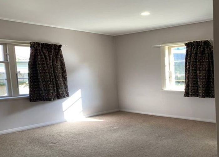  at 1143 Dominion Road, Mount Roskill, Auckland