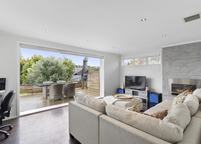  at 17 Fernwood Place, Wai O Taiki Bay, Auckland