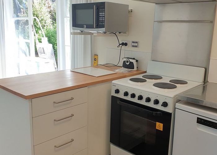  at Upper Flat/10A Norna Crescent, Kelburn, Wellington, Wellington