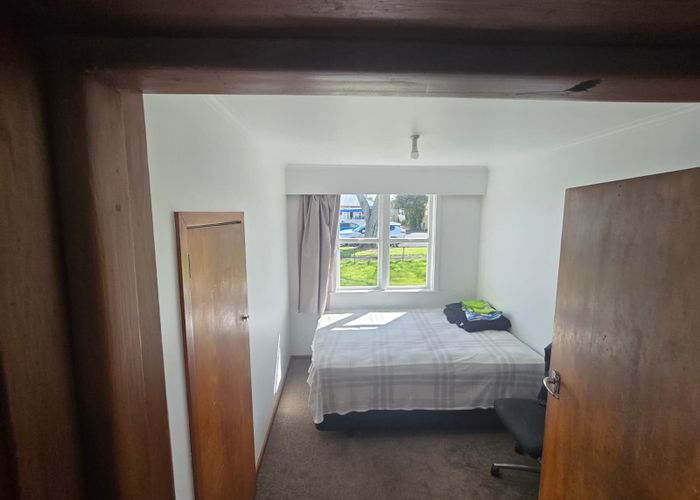  at 116 Canal Road, Avondale, Auckland