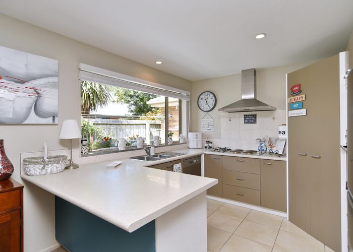  at 22 Sweet Waters Place, Woolston, Christchurch City, Canterbury