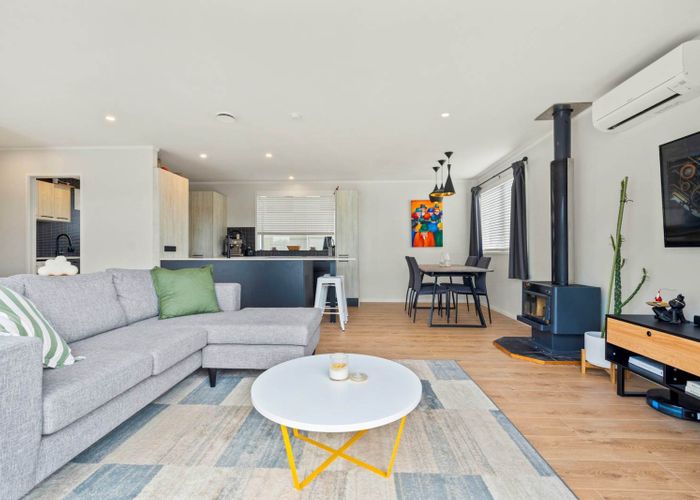  at 12 Arlette Place, Massey, Waitakere City, Auckland