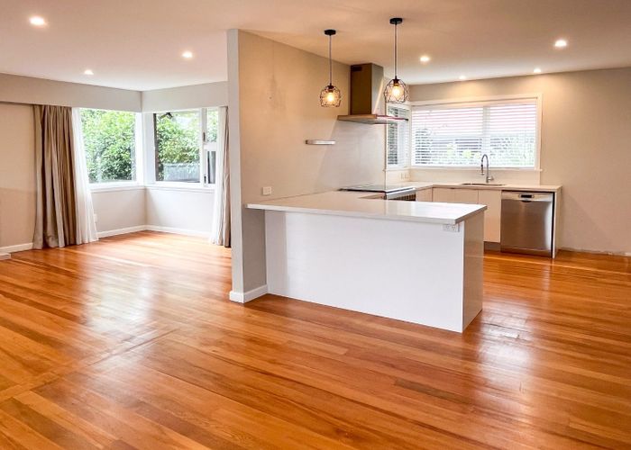  at 180 Centaurus Road, St. Martins, Christchurch City, Canterbury