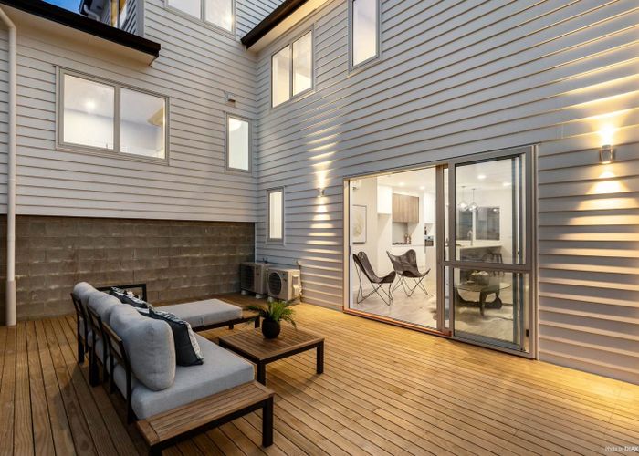  at 8 Takurua Terrace, Orewa, Orewa