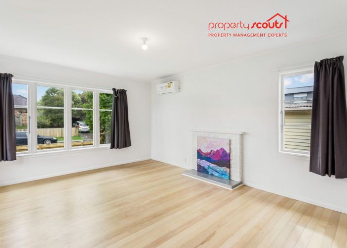  at 16 Serjeant Street, Henderson, Waitakere City, Auckland