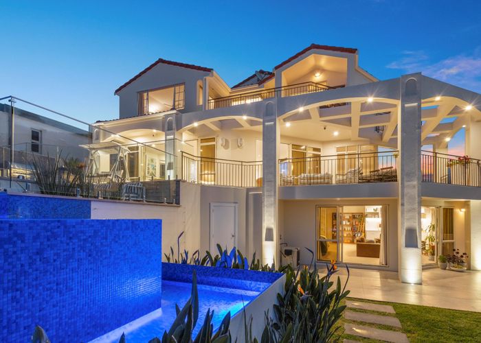  at 9 Gilberd Place, Torbay, Auckland