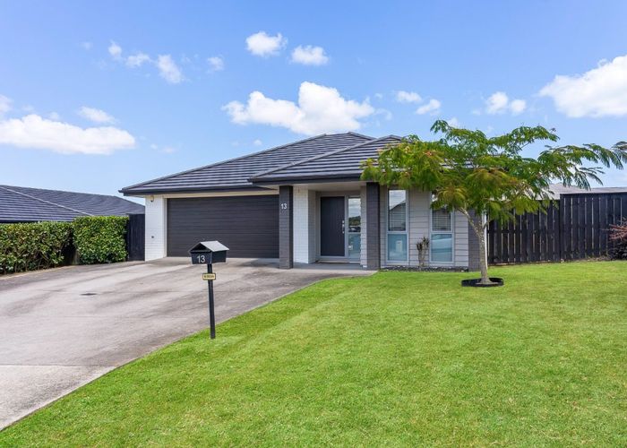  at 13 Artists Avenue, Beachlands, Auckland