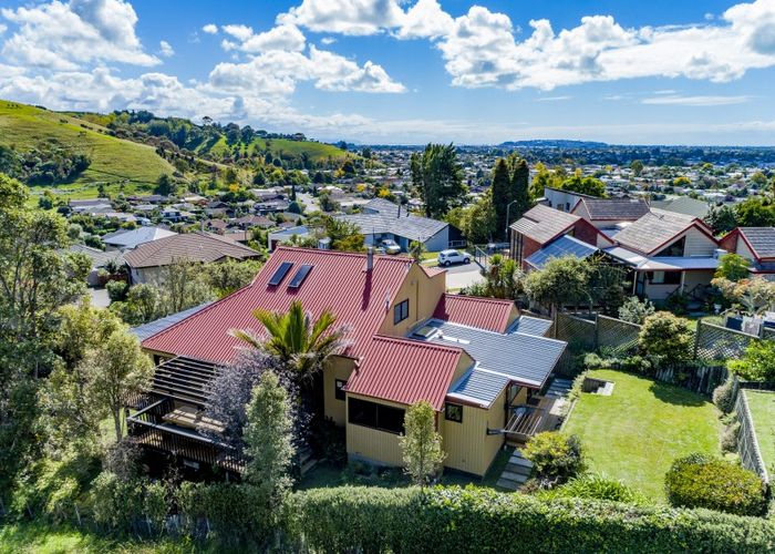  at 50 Churchill Drive, Taradale, Napier