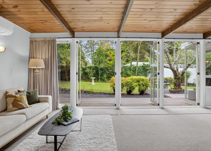  at 55 Hillcrest Avenue, Hillcrest, North Shore City, Auckland