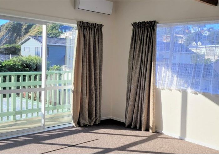  at 1/7a  Terrace Road, Titahi Bay, Porirua, Wellington