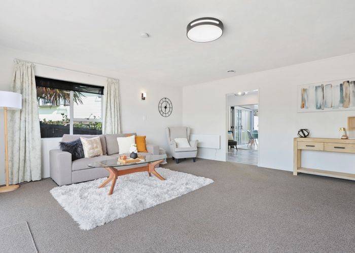  at 6 Burnham Road, Waitakere, Auckland