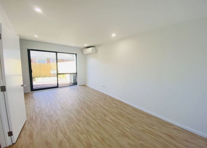  at 4/304 Waterloo Road, Hornby, Christchurch