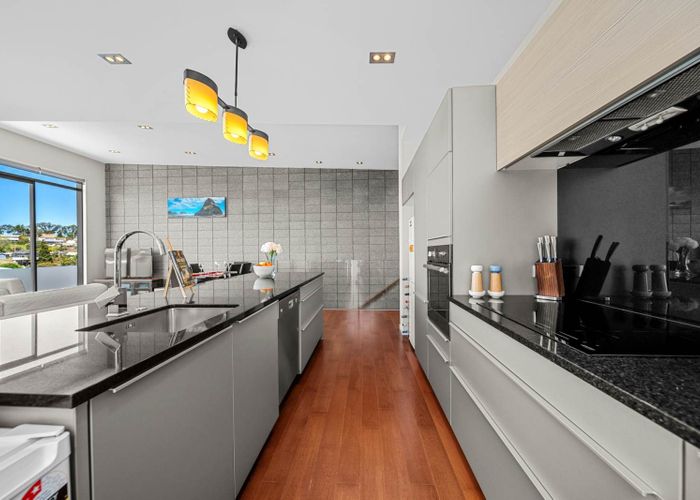  at 7/8 Wilk Lane, Browns Bay, North Shore City, Auckland