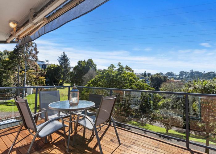  at 28 Carlton Street, Hillsborough, Auckland