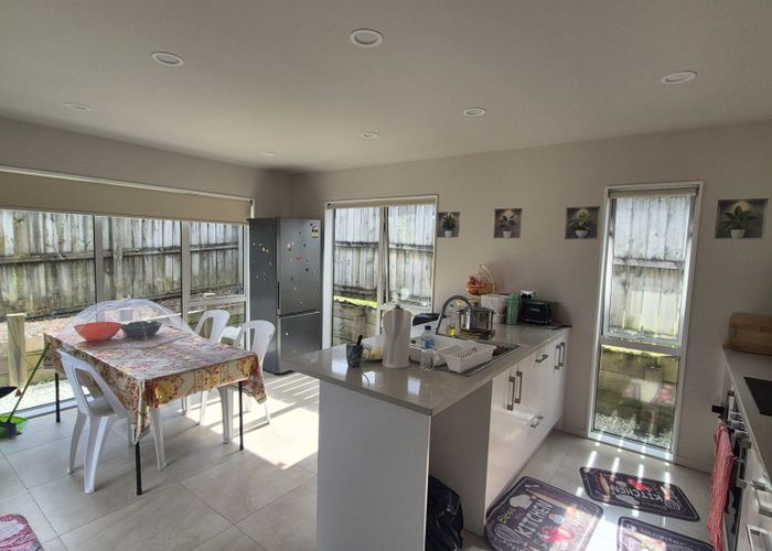  at 52B Greenhaven Avenue, Opaheke, Papakura, Auckland