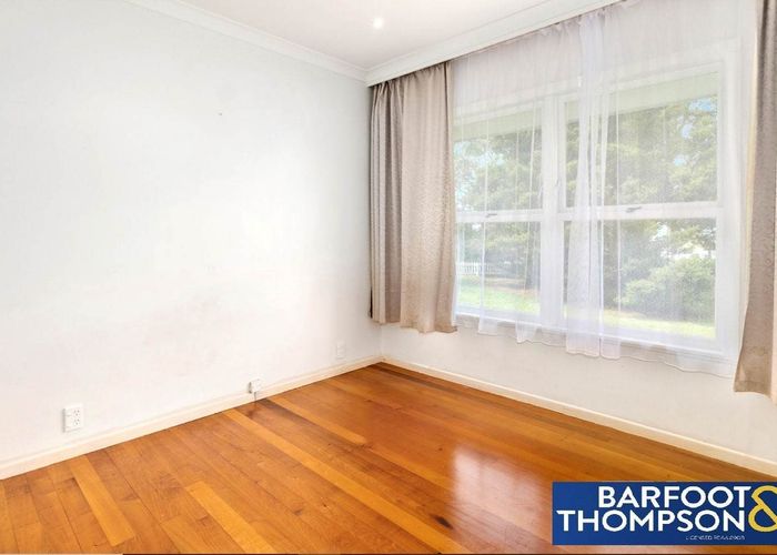  at 6/112 East Coast Road, Forrest Hill, North Shore City, Auckland