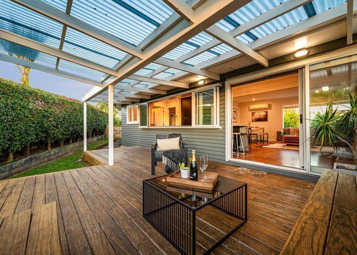  at 39 Taupo Street, Green Bay, Waitakere City, Auckland