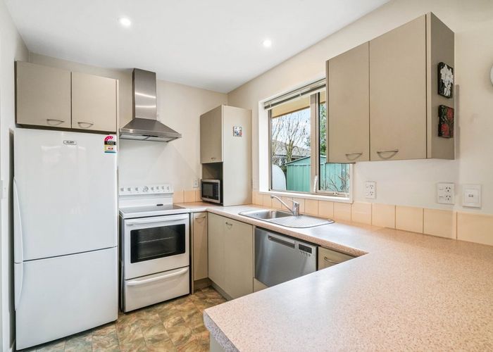  at 3/117 Yaldhurst Road, Sockburn, Christchurch