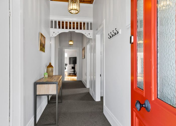  at 805 Queen Street, Thames, Thames