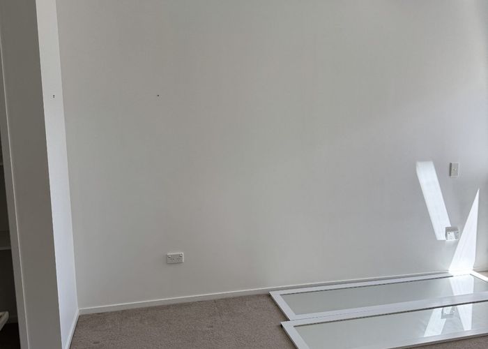  at 83 Fernhill Way, Oteha, North Shore City, Auckland