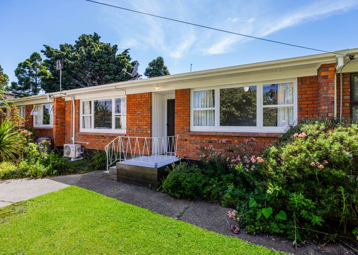  at 2/10 Mahon Place, Papatoetoe, Manukau City, Auckland