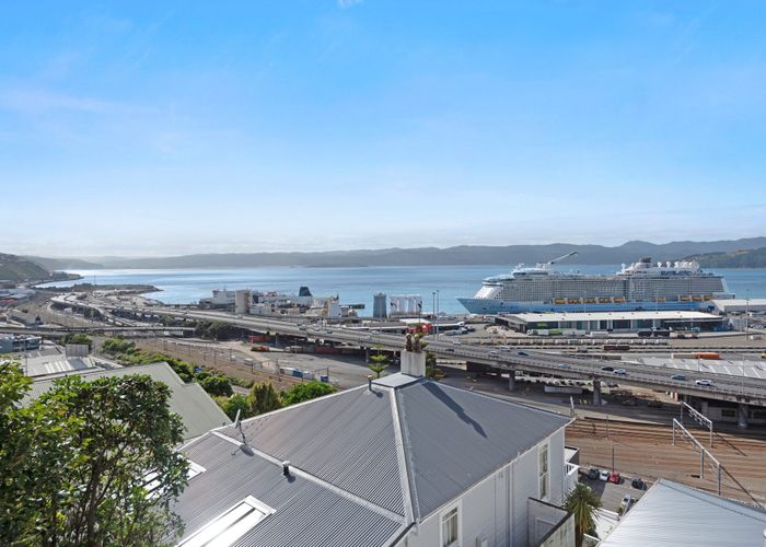  at 12 Grosvenor Terrace, Thorndon, Wellington, Wellington