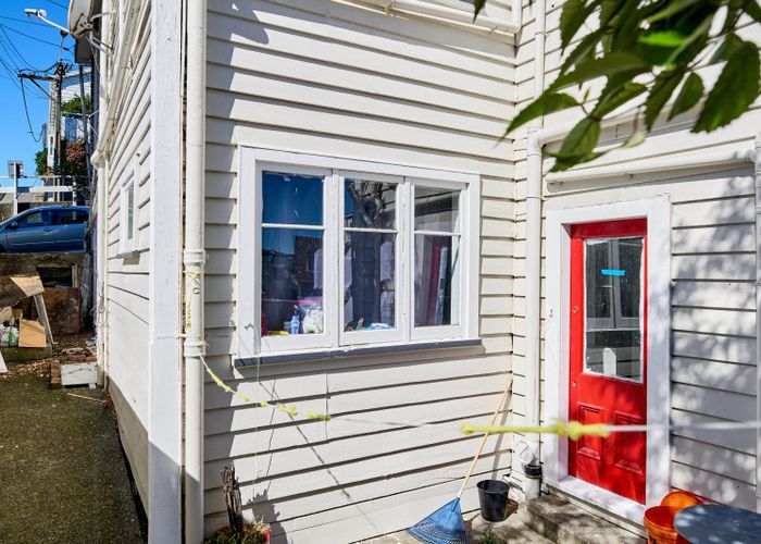  at 60 Roxburgh Street, Mount Victoria, Wellington