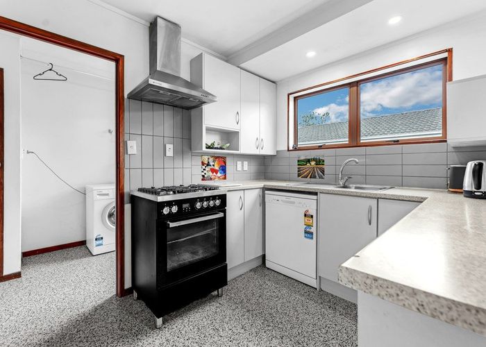  at 1/8 Aberfeldy Avenue, Highland Park, Manukau City, Auckland