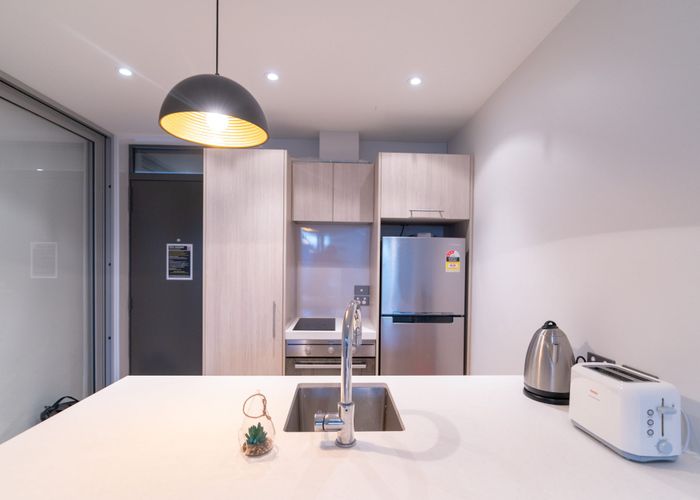  at 512/5 Howe Street, Auckland Central, Auckland