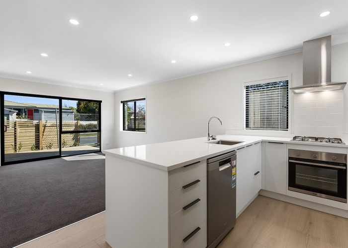  at 4/6 Fend Street, Chartwell, Hamilton, Waikato