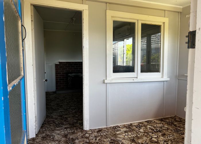  at 18 Seaforth Street, Karitane