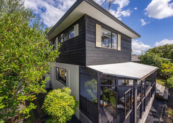  at 9 Eban Avenue, Hillcrest, North Shore City, Auckland