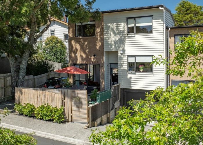  at 3/2 Swan Hill Drive, Glen Eden, Auckland