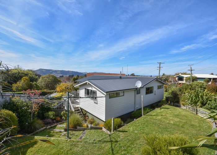  at 14 Honeystone Street, Helensburgh, Dunedin