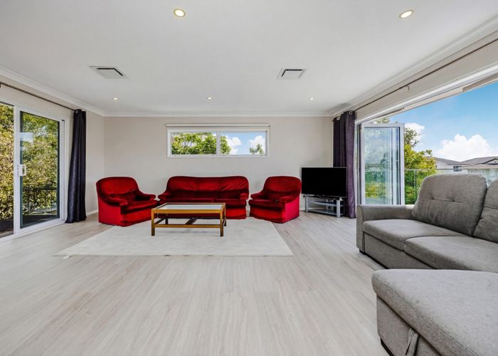  at 4 Tupaki Place, Pakuranga Heights, Manukau City, Auckland