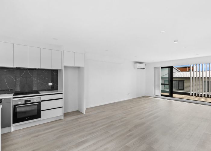  at 4/53 Drake Street, Howick, Manukau City, Auckland